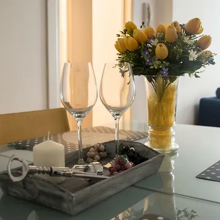 Apartment Leoncino 2 *