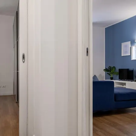 Leoncino 2 アパート